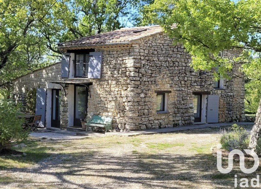 Country house 6 rooms of 160 m² in Saint-Martin-de-Castillon (84750)