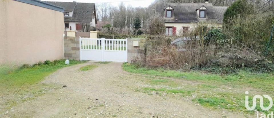 Village house 3 rooms of 59 m² in Fontaine-la-Guyon (28190)