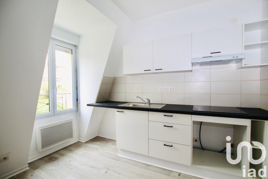 Apartment 2 rooms of 45 m² in Melun (77000)