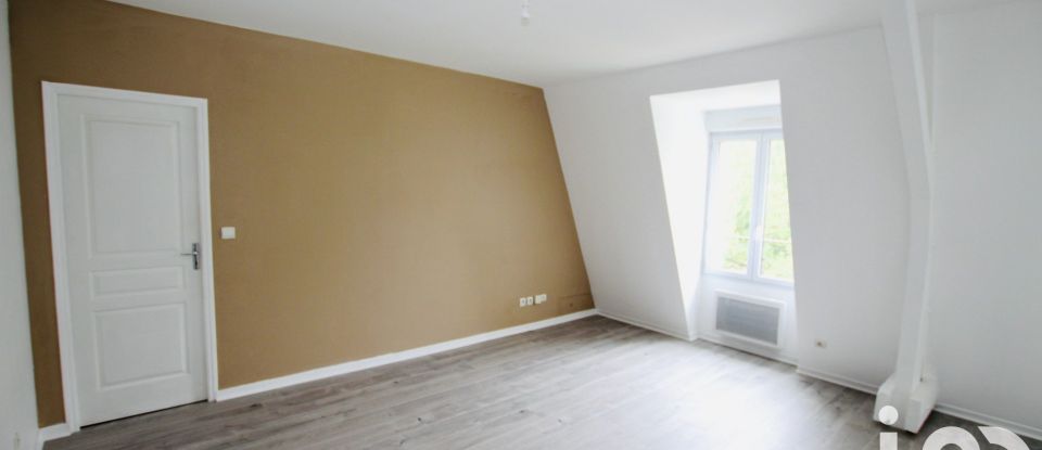 Apartment 2 rooms of 45 m² in Melun (77000)