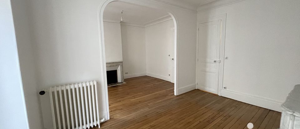 Appartement 4 pièces de 73 m² à Paris (75016)