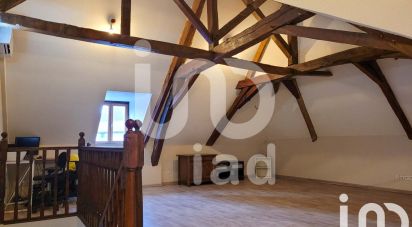 Village house 6 rooms of 192 m² in Lamaids (03380)