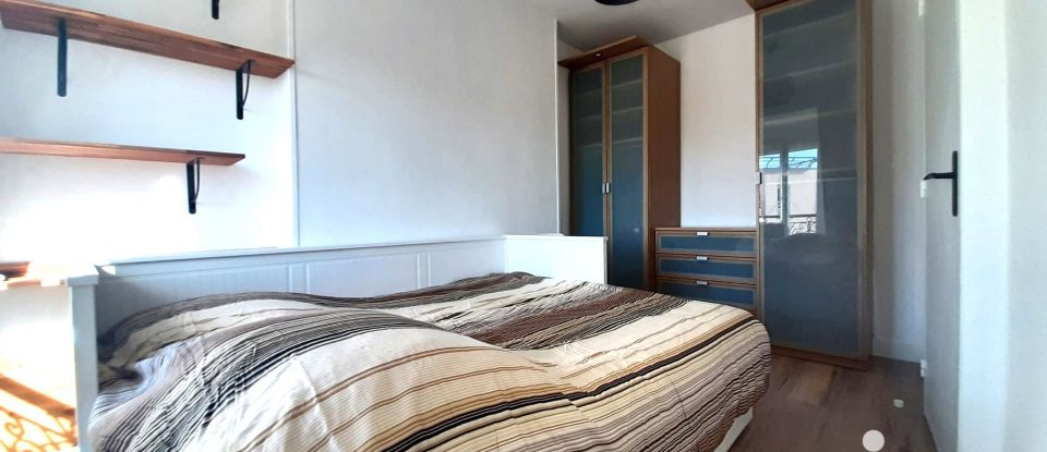 Appartement 3 pièces de 35 m² à Paris (75012)