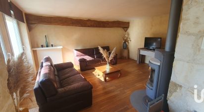 Townhouse 7 rooms of 153 m² in Fontenay-le-Comte (85200)