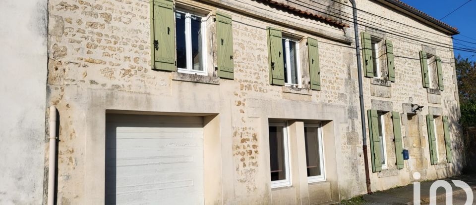 Maison de ville 7 pièces de 153 m² à Fontenay-le-Comte (85200)