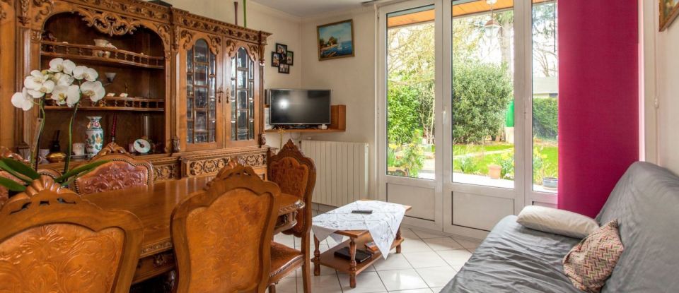 Maison 4 pièces de 80 m² à Noisiel (77186)