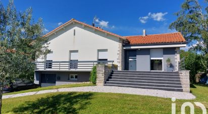 Maison d’architecte 9 pièces de 208 m² à Chauray (79180)