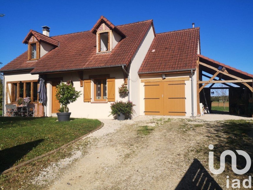 House 6 rooms of 116 m² in Saint-Martin-d'Auxigny (18110)