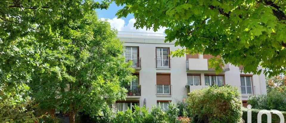 Appartement 4 pièces de 86 m² à Clamart (92140)