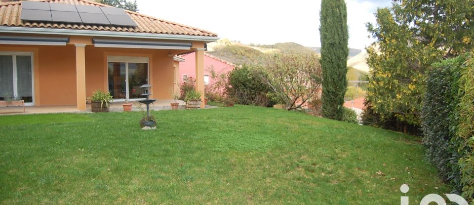 Traditional house 5 rooms of 148 m² in Millau (12100)