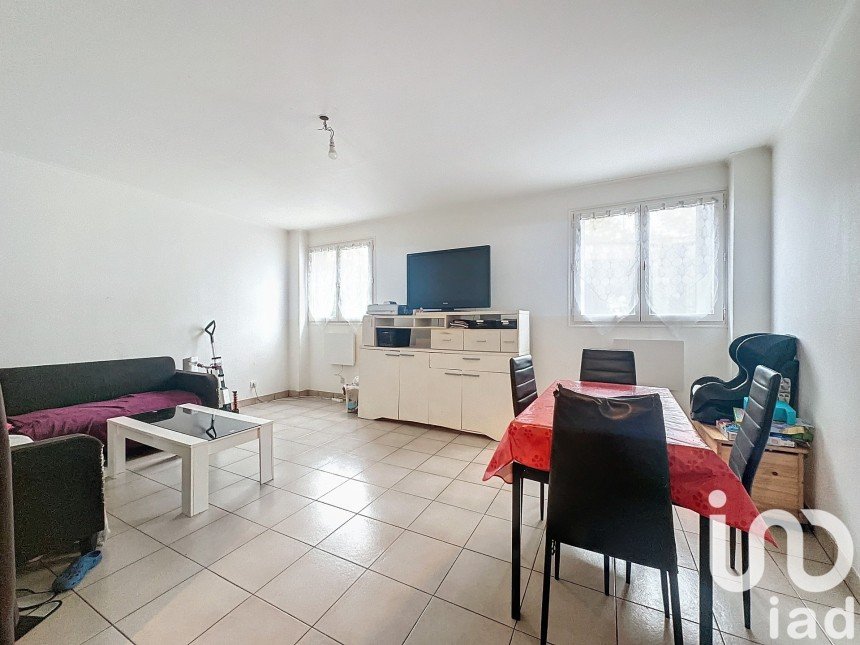 Apartment 3 rooms of 55 m² in Villeneuve-Saint-Georges (94190)