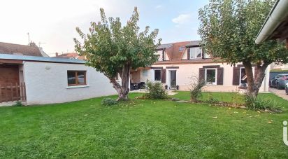 House 4 rooms of 85 m² in Bréval (78980)