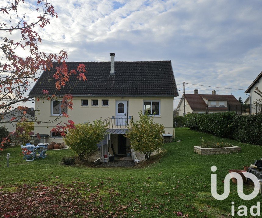 Traditional house 6 rooms of 93 m² in Menetou-Salon (18510)