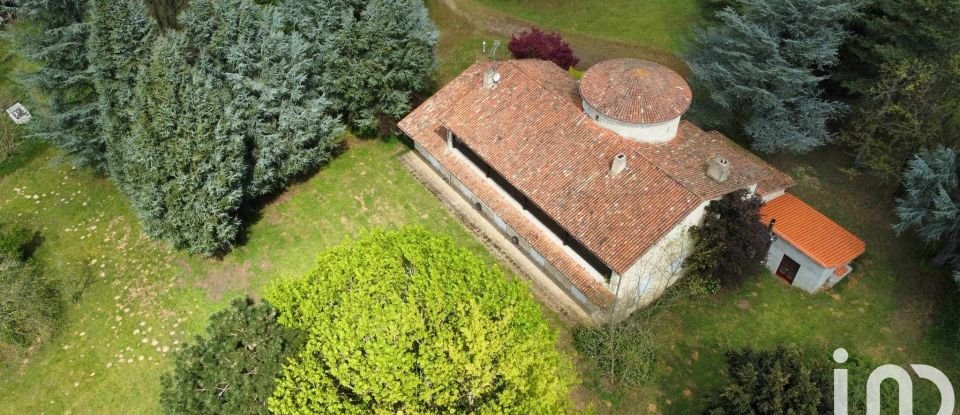 Architect house 11 rooms of 400 m² in Saint-Genest-d'Ambière (86140)