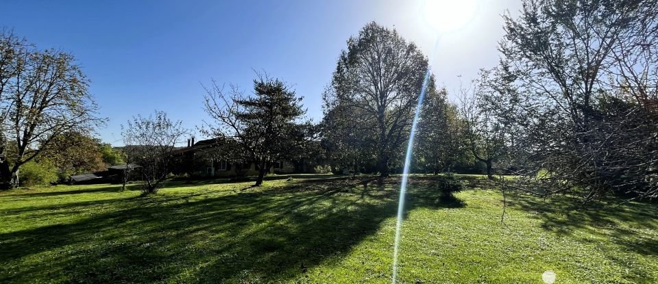 Ferme 7 pièces de 134 m² à Saint-Martial-de-Nabirat (24250)