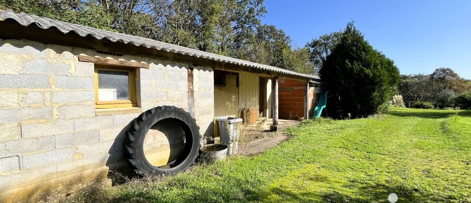 Ferme 7 pièces de 134 m² à Saint-Martial-de-Nabirat (24250)