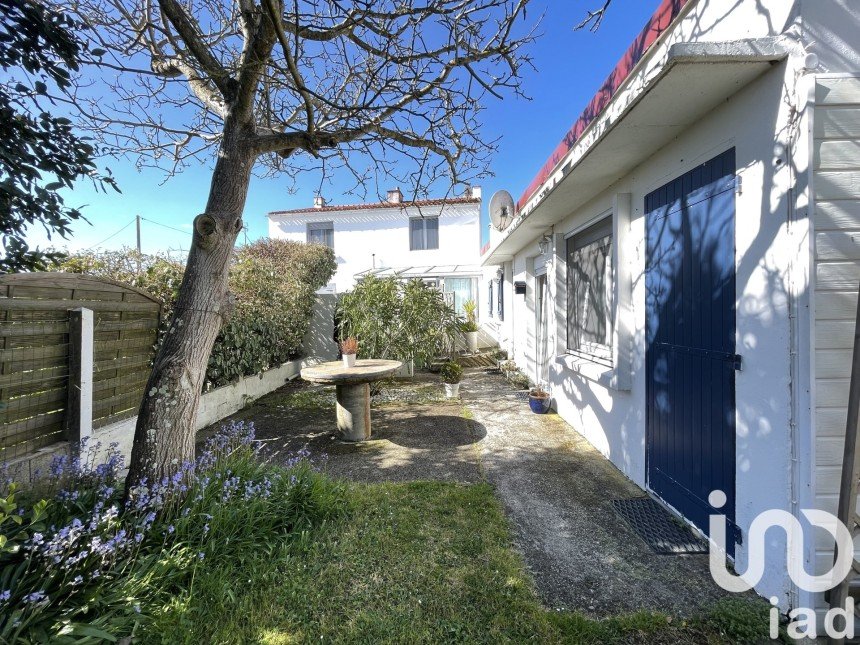 Maison traditionnelle 6 pièces de 119 m² à Saint-Gilles-Croix-de-Vie (85800)