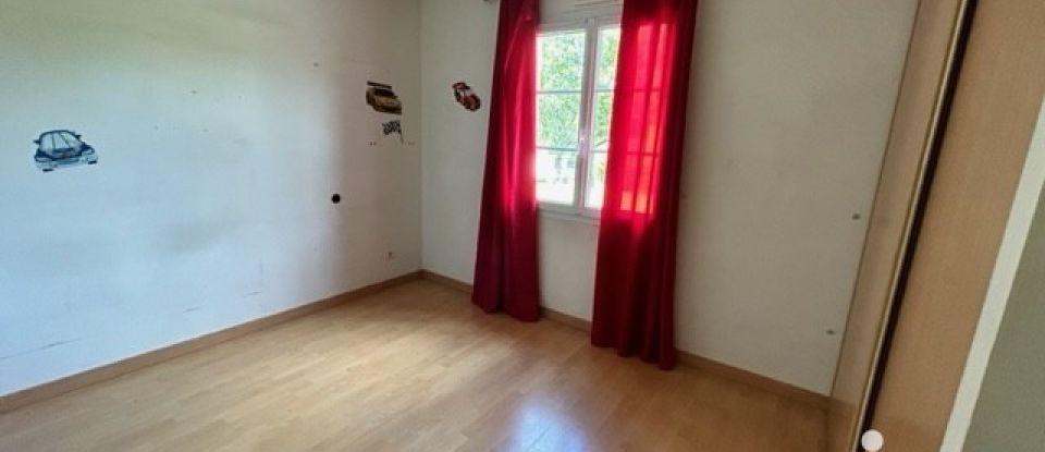 Maison 5 pièces de 117 m² à Saint-Pardoux (79310)