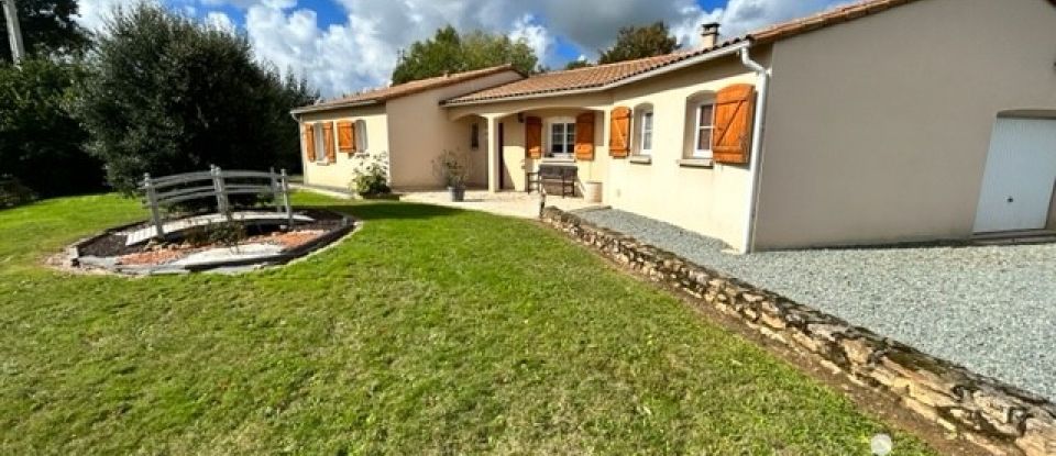 Maison 5 pièces de 117 m² à Saint-Pardoux (79310)