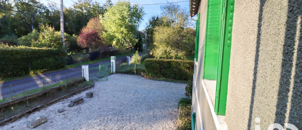 House 3 rooms of 55 m² in Roche-le-Peyroux (19160)