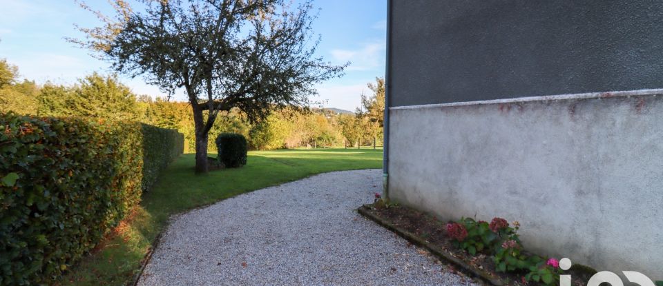 House 3 rooms of 55 m² in Roche-le-Peyroux (19160)