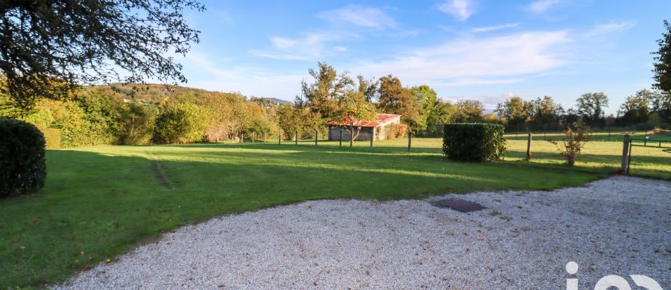 House 3 rooms of 55 m² in Roche-le-Peyroux (19160)