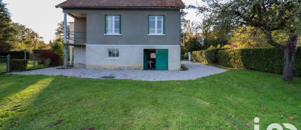 House 3 rooms of 55 m² in Roche-le-Peyroux (19160)