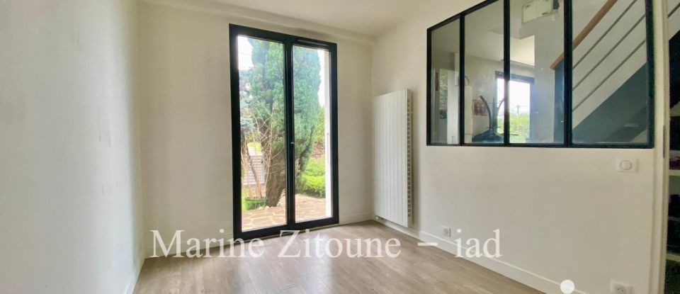 House 6 rooms of 124 m² in La Ville-du-Bois (91620)