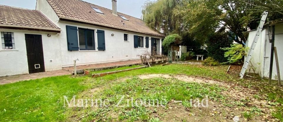 Traditional house 6 rooms of 102 m² in La Ville-du-Bois (91620)