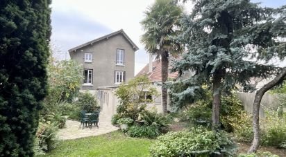 House 5 rooms of 90 m² in Savigny-sur-Orge (91600)