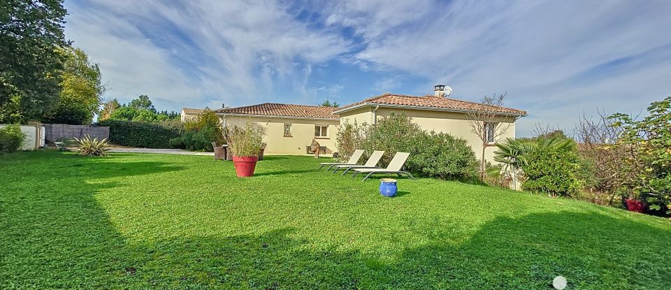 House 6 rooms of 160 m² in Castillon-Savès (32490)