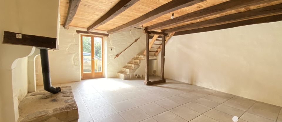 Longere 5 rooms of 142 m² in Rouillé (86480)