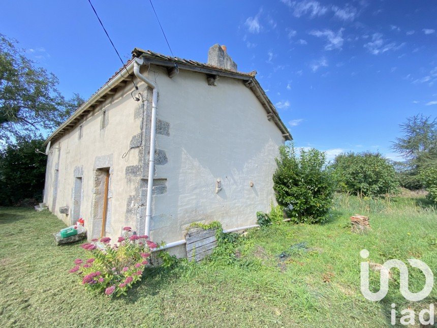 Longere 5 rooms of 142 m² in Rouillé (86480)