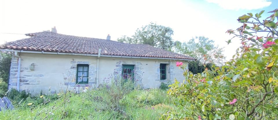 Longere 5 rooms of 142 m² in Rouillé (86480)