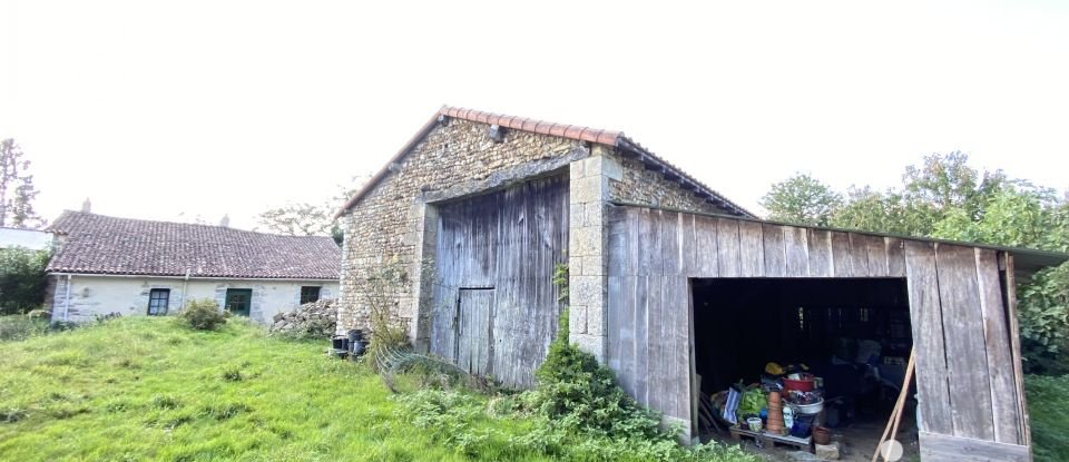 Longere 5 rooms of 142 m² in Rouillé (86480)