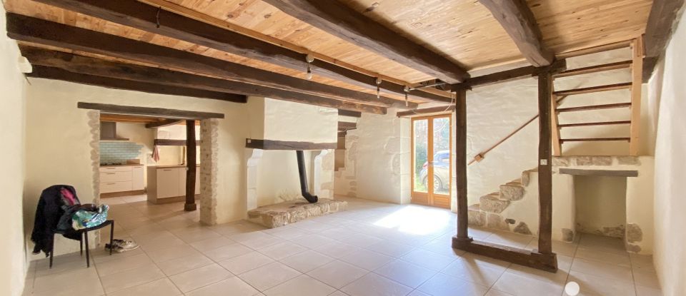 Longere 5 rooms of 142 m² in Rouillé (86480)