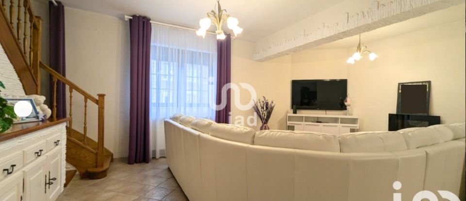 Town house 7 rooms of 215 m² in Grenay (62160)