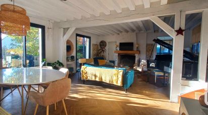 Traditional house 6 rooms of 150 m² in Le Mesnil-Esnard (76240)