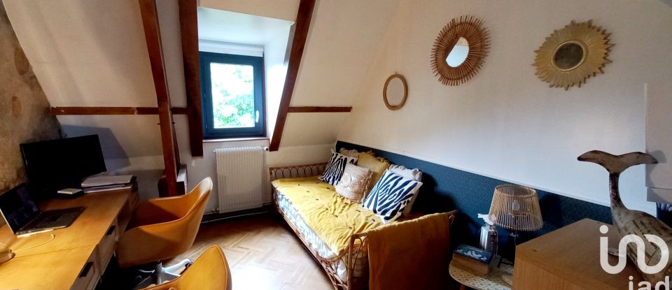 Traditional house 6 rooms of 150 m² in Le Mesnil-Esnard (76240)