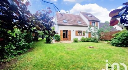 House 5 rooms of 107 m² in Moussy-le-Neuf (77230)