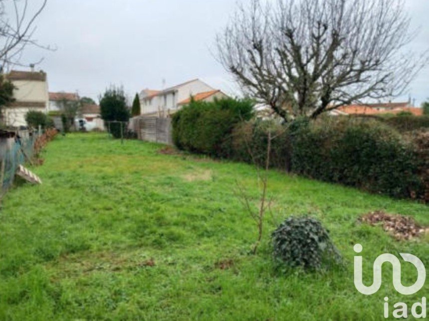 Land of 320 m² in Arvert (17530)