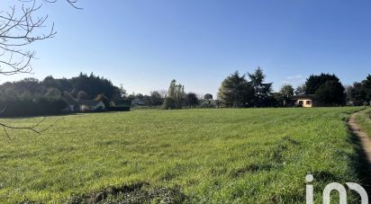 Terrain de 1 621 m² à Domme (24250)