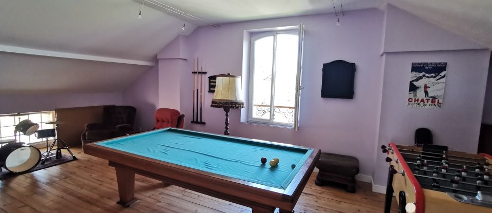 Maison traditionnelle 7 pièces de 234 m² à Gaillac (81600)