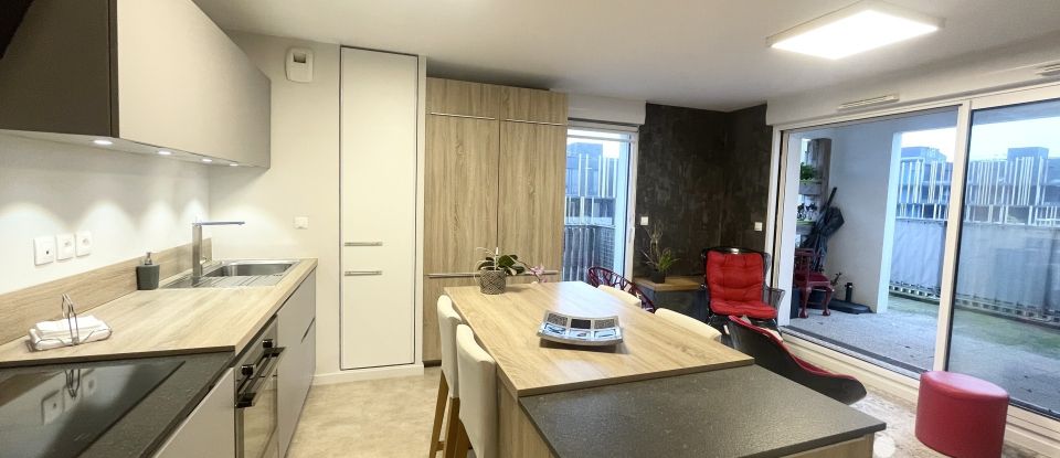 Apartment 3 rooms of 54 m² in Rezé (44400)