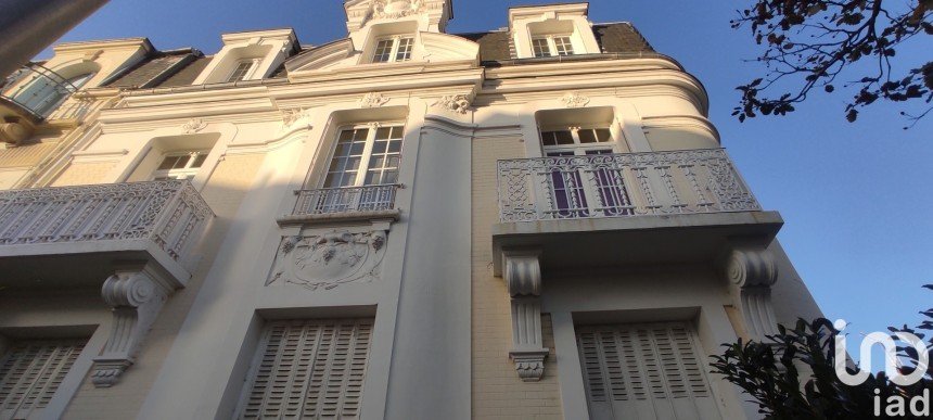 Apartment 3 rooms of 80 m² in Vichy (03200)