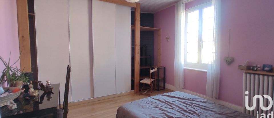 Apartment 3 rooms of 80 m² in Vichy (03200)