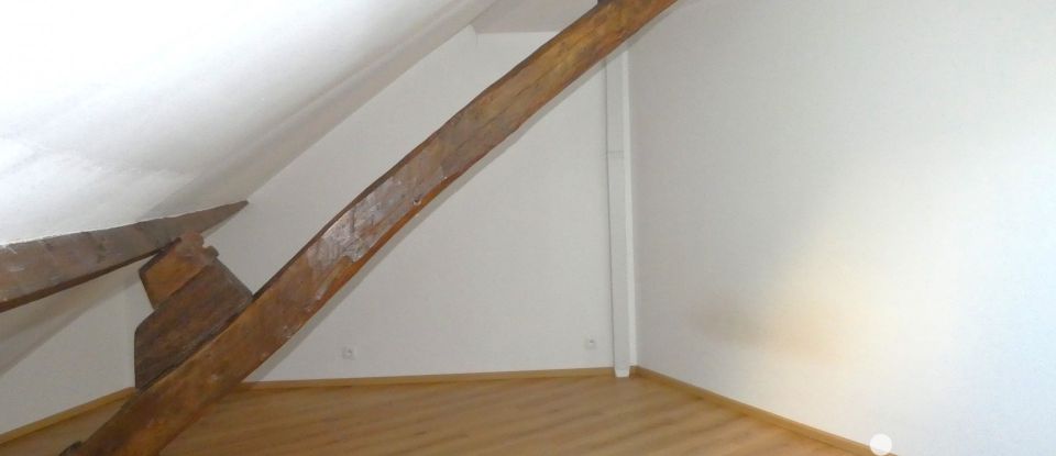 Triplex 3 rooms of 44 m² in Septeuil (78790)