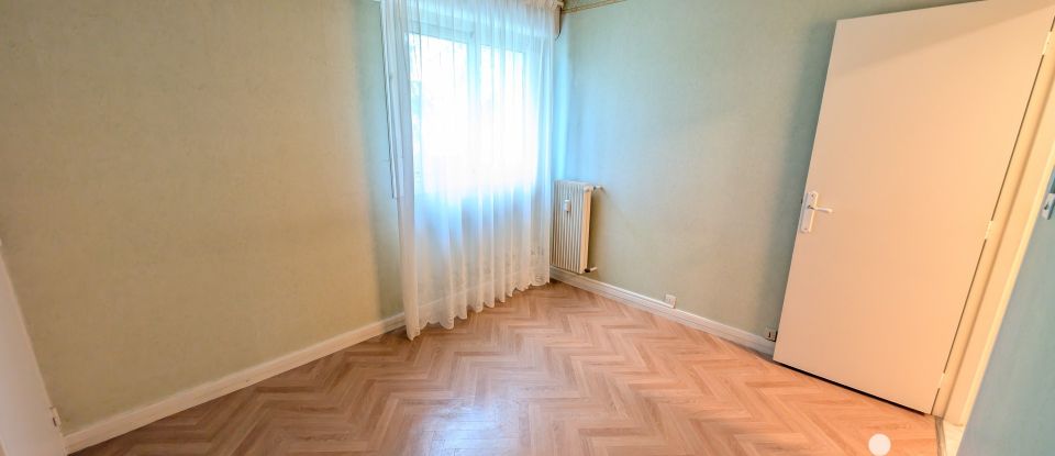 Apartment 4 rooms of 79 m² in Poitiers (86000)