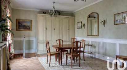 Traditional house 6 rooms of 150 m² in Houilles (78800)