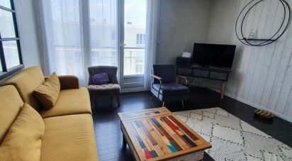 Apartment 4 rooms of 74 m² in Rezé (44400)